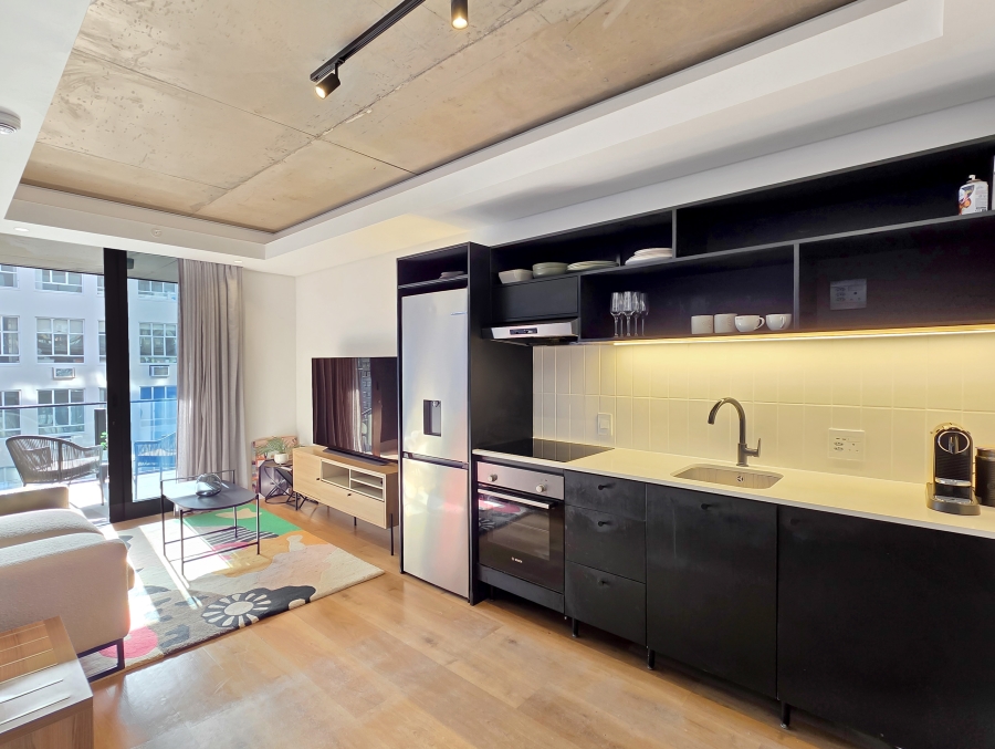 1 Bedroom Property for Sale in Sea Point Western Cape
